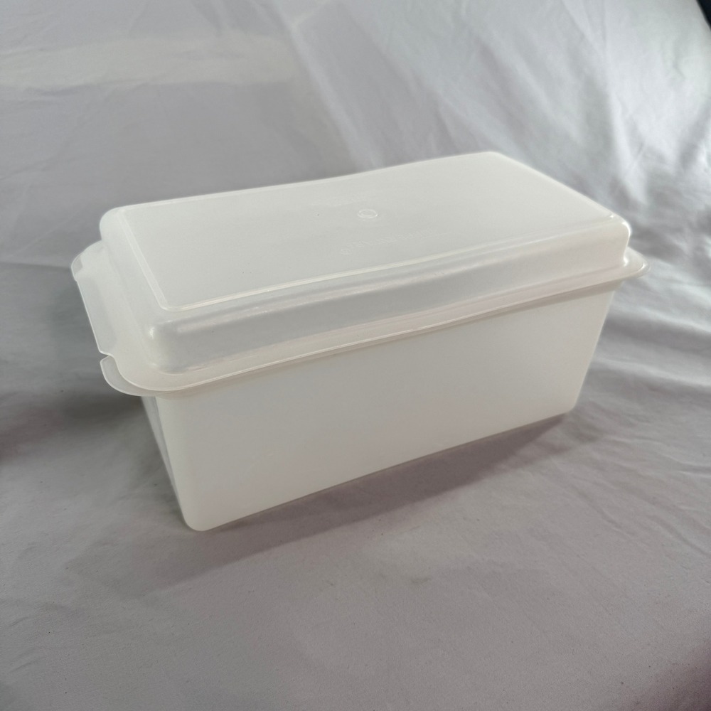 Tupperware Vintage 171-5 172-5 Bread Keeper Sheer White Lid 10x5x5